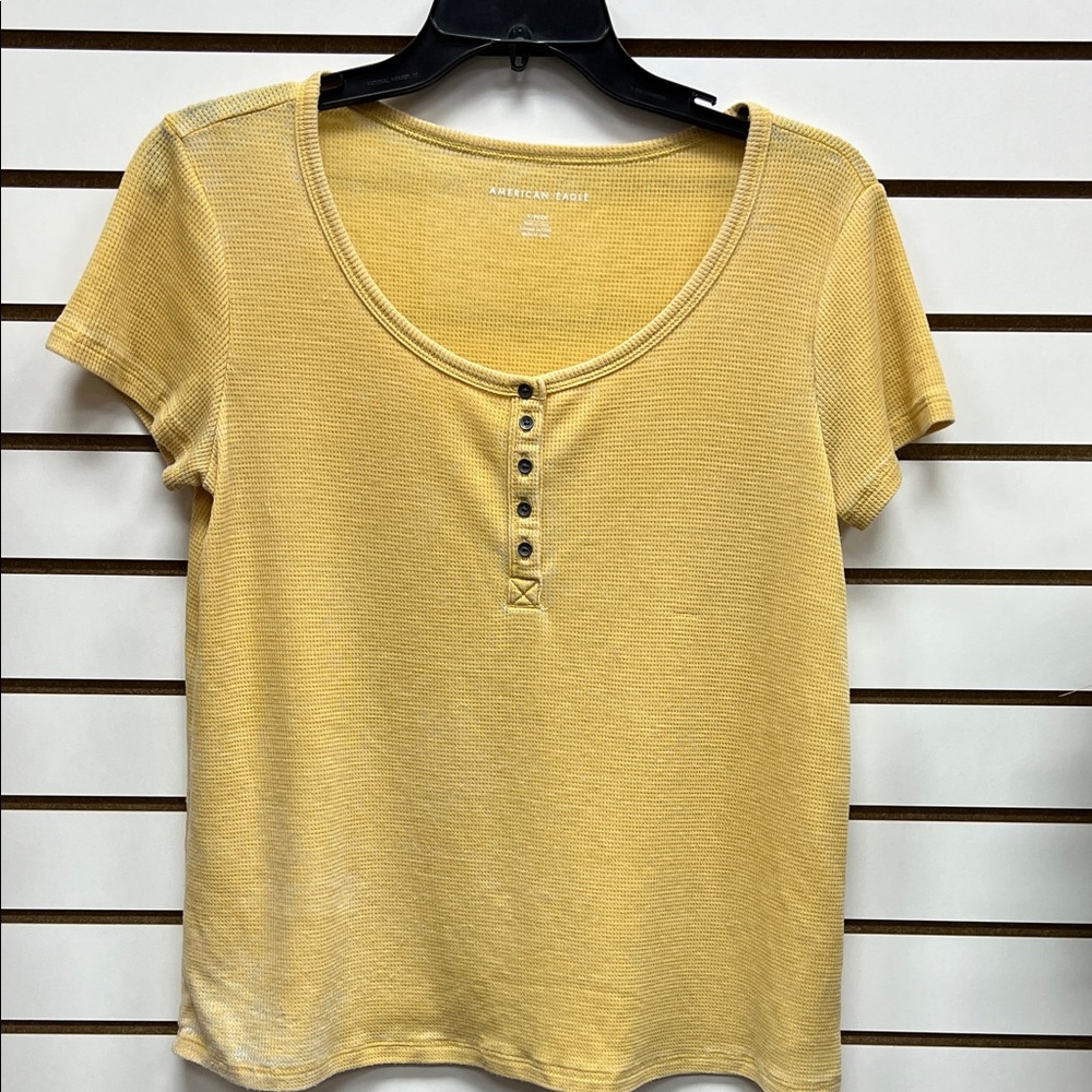 American Eagle Outfitters Mustard Short Sleeve Tee
